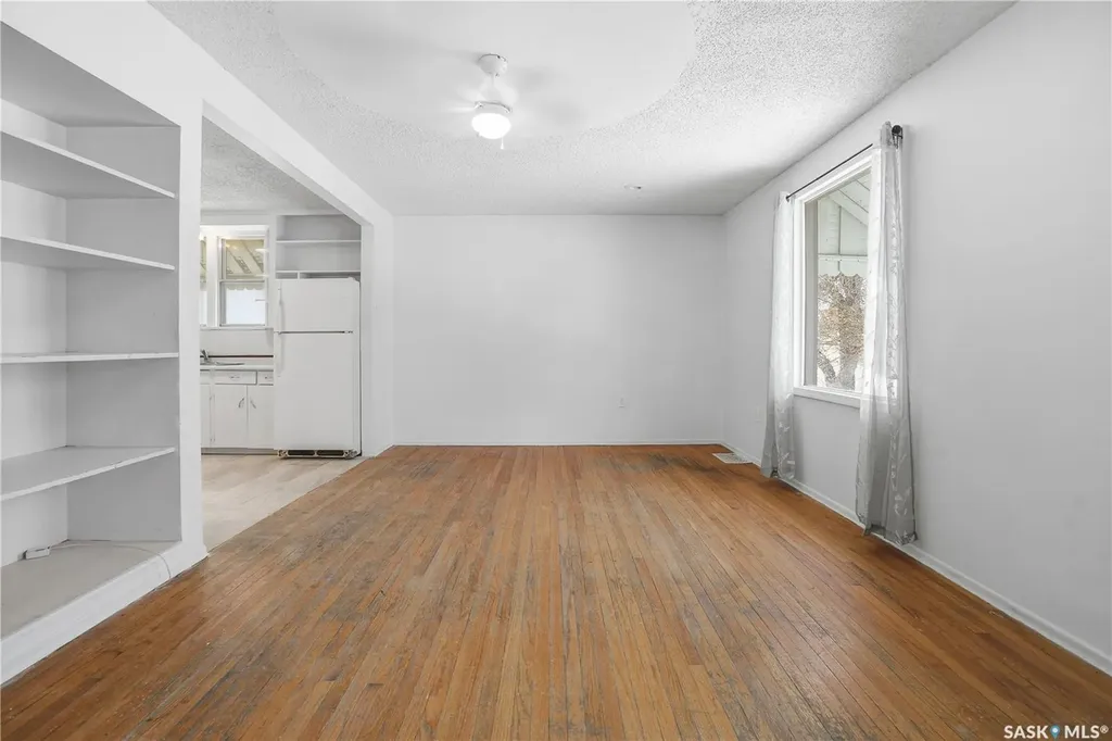 843 Argyle Street Regina SK S4T 3P9