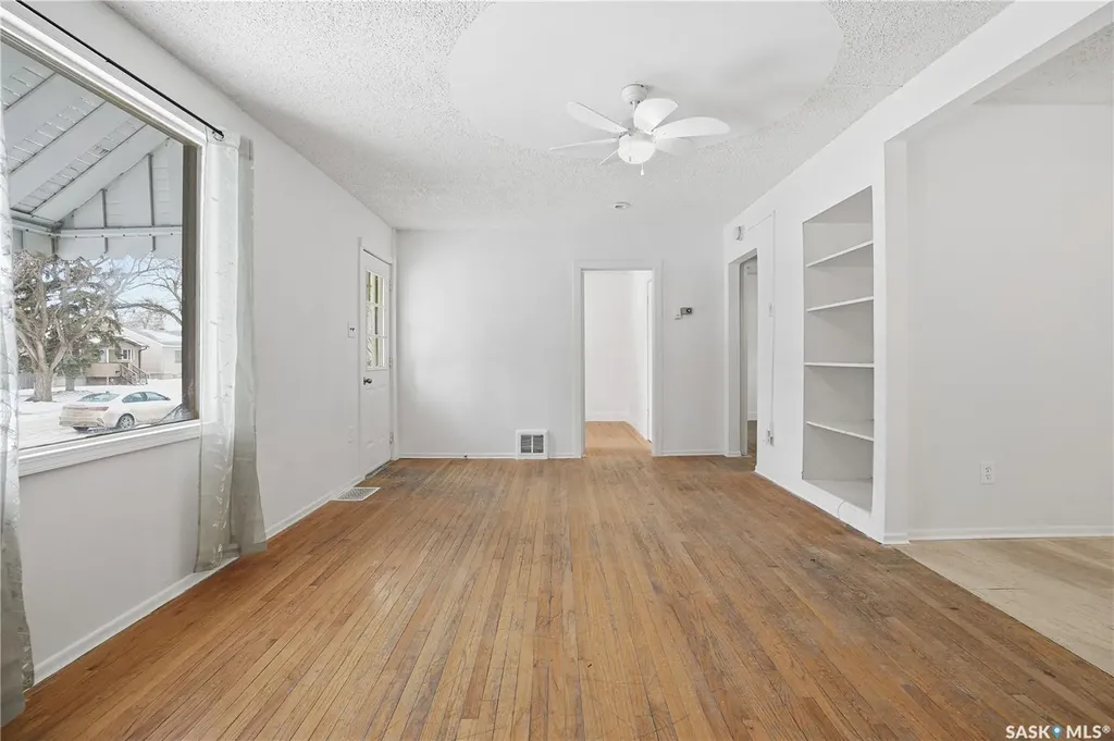 843 Argyle Street Regina SK S4T 3P9
