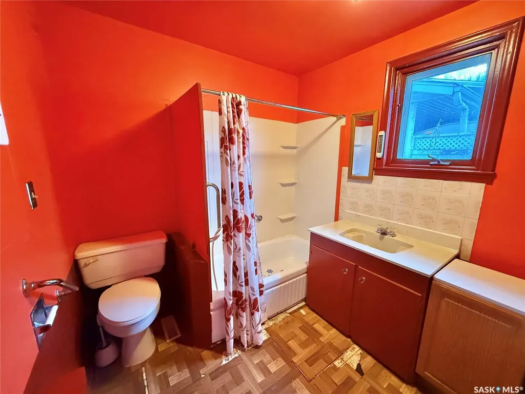 423 Dennis Street Herbert SK S0H 2A0