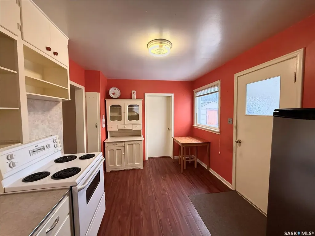 423 Dennis Street Herbert SK S0H 2A0