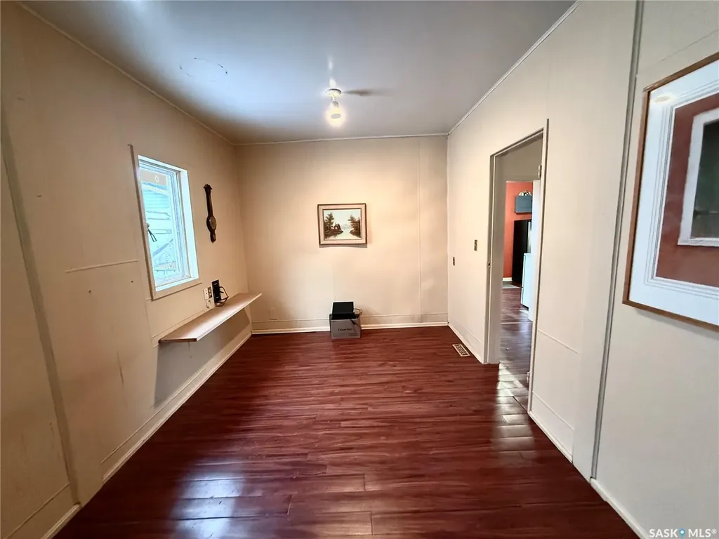 423 Dennis Street Herbert SK S0H 2A0