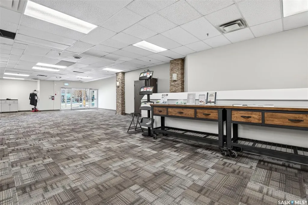 637 Main Street N Moose Jaw SK S6H 0W6