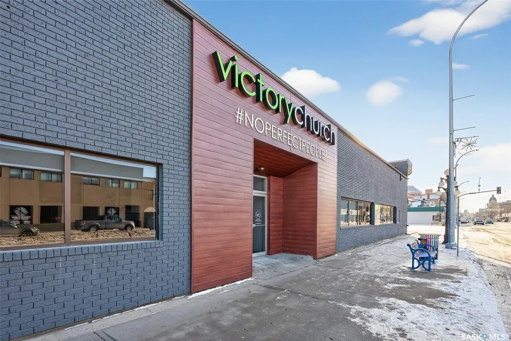 637 Main Street N Moose Jaw SK S6H 0W6