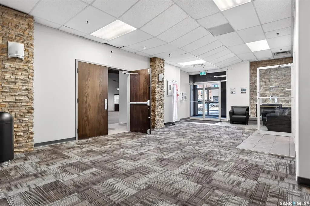 637 Main Street N Moose Jaw SK S6H 0W6