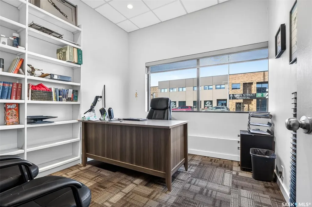 637 Main Street N Moose Jaw SK S6H 0W6