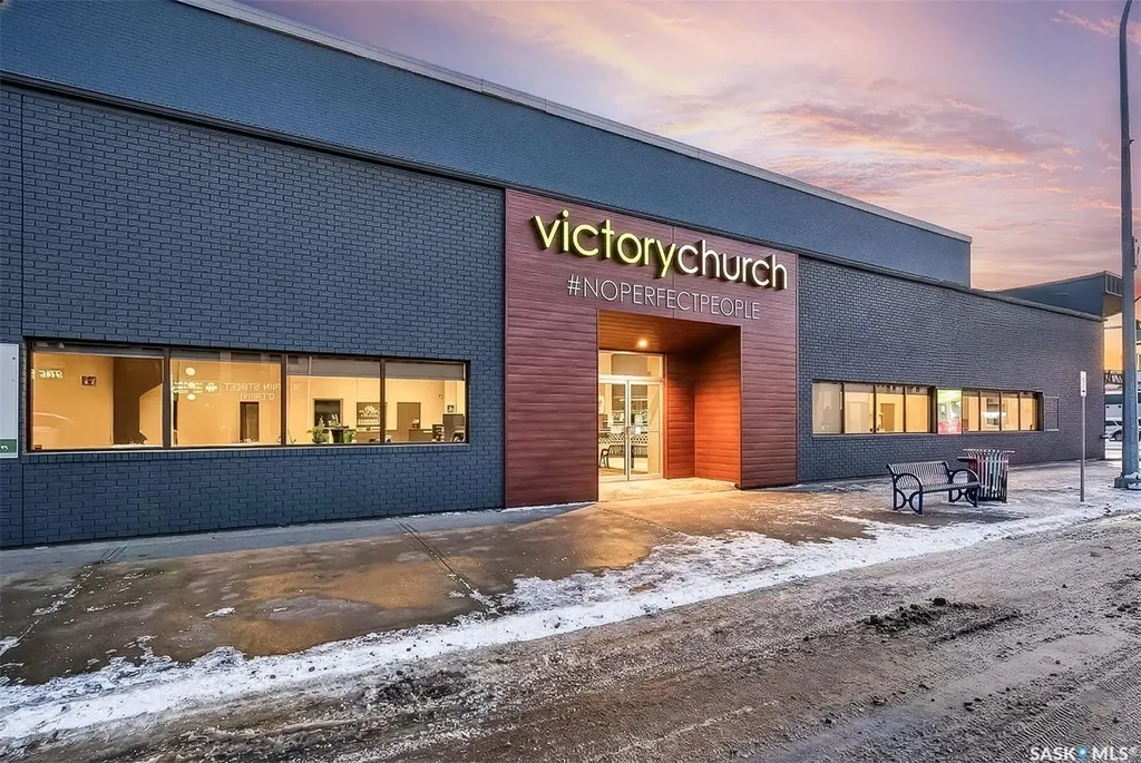 637 Main Street N Moose Jaw SK S6H 0W6