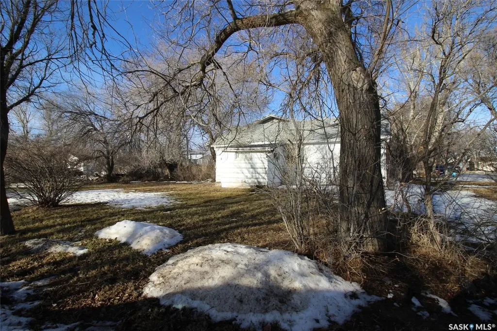605 3rd Street W Shaunavon SK S0N 2M0