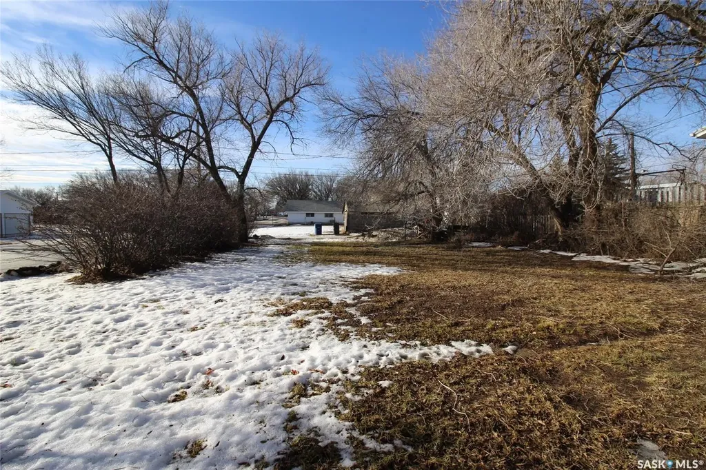 605 3rd Street W Shaunavon SK S0N 2M0