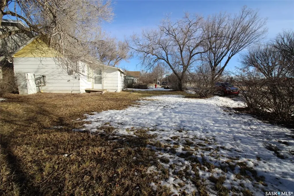 605 3rd Street W Shaunavon SK S0N 2M0