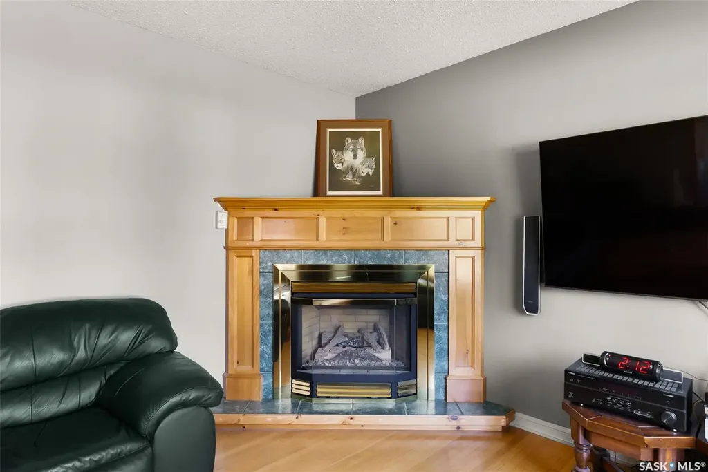 433 9th Avenue W Melville SK S0A 2P0