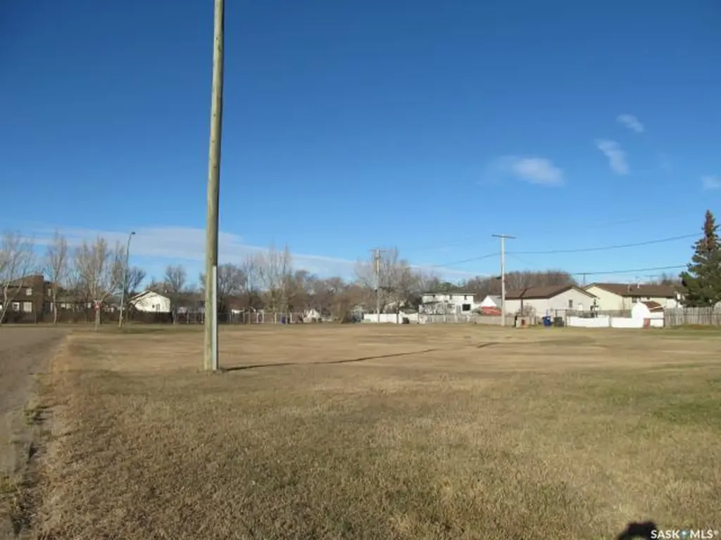490 5th Street W Shaunavon SK S0N 2M0