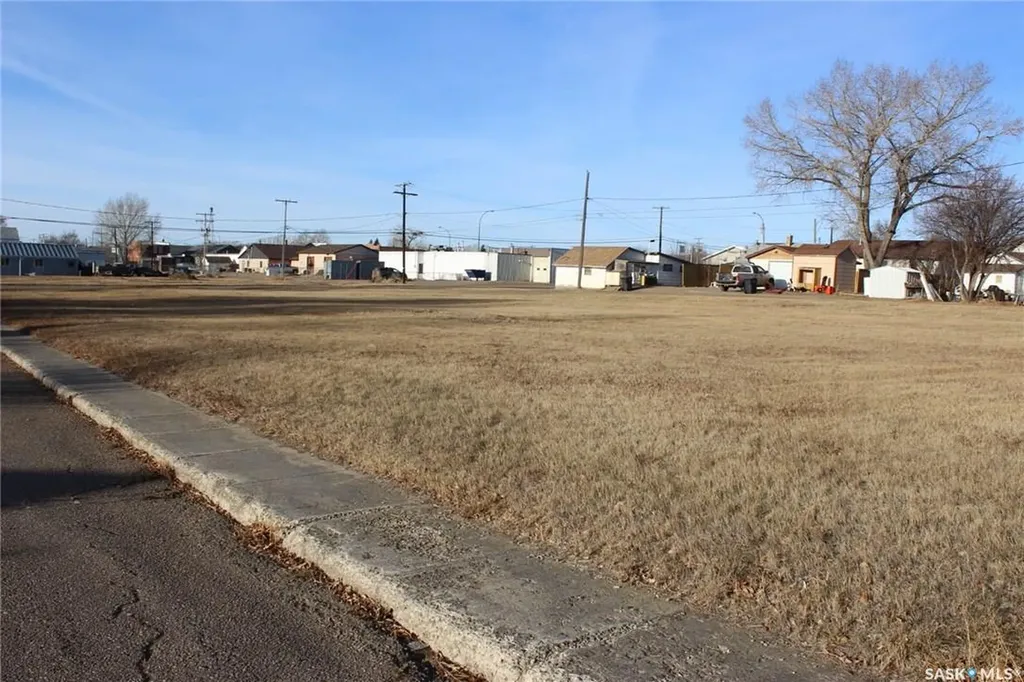 253 2nd Avenue E Shaunavon SK S0N 2M0
