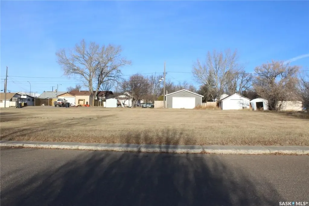 253 2nd Avenue E Shaunavon SK S0N 2M0