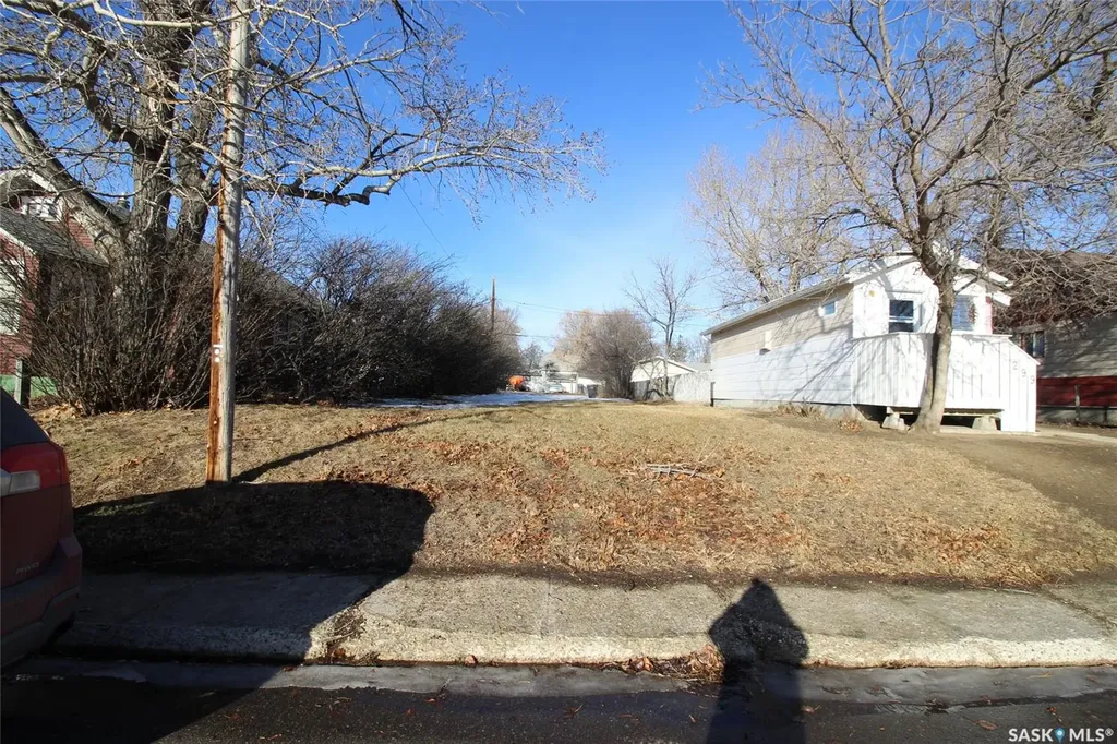 289 2nd Avenue E Shaunavon SK S0N 2M0