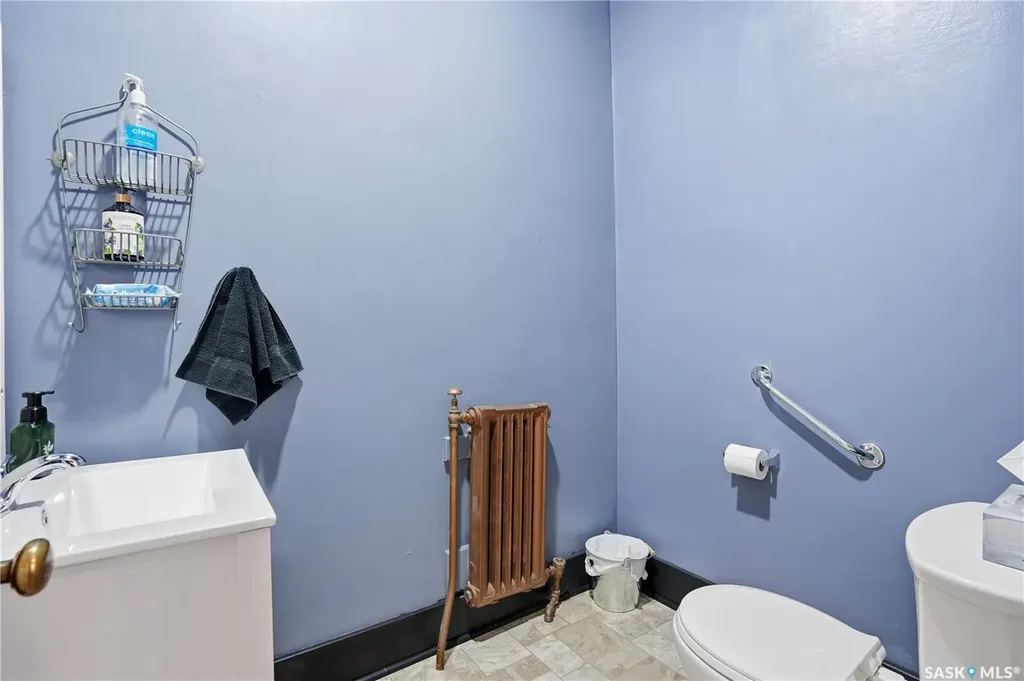 418 Main Street Gravelbourg SK S0H 1X0