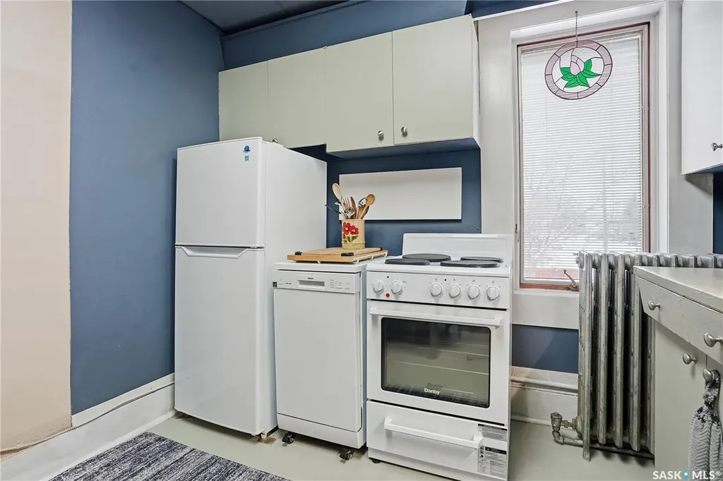 418 Main Street Gravelbourg SK S0H 1X0