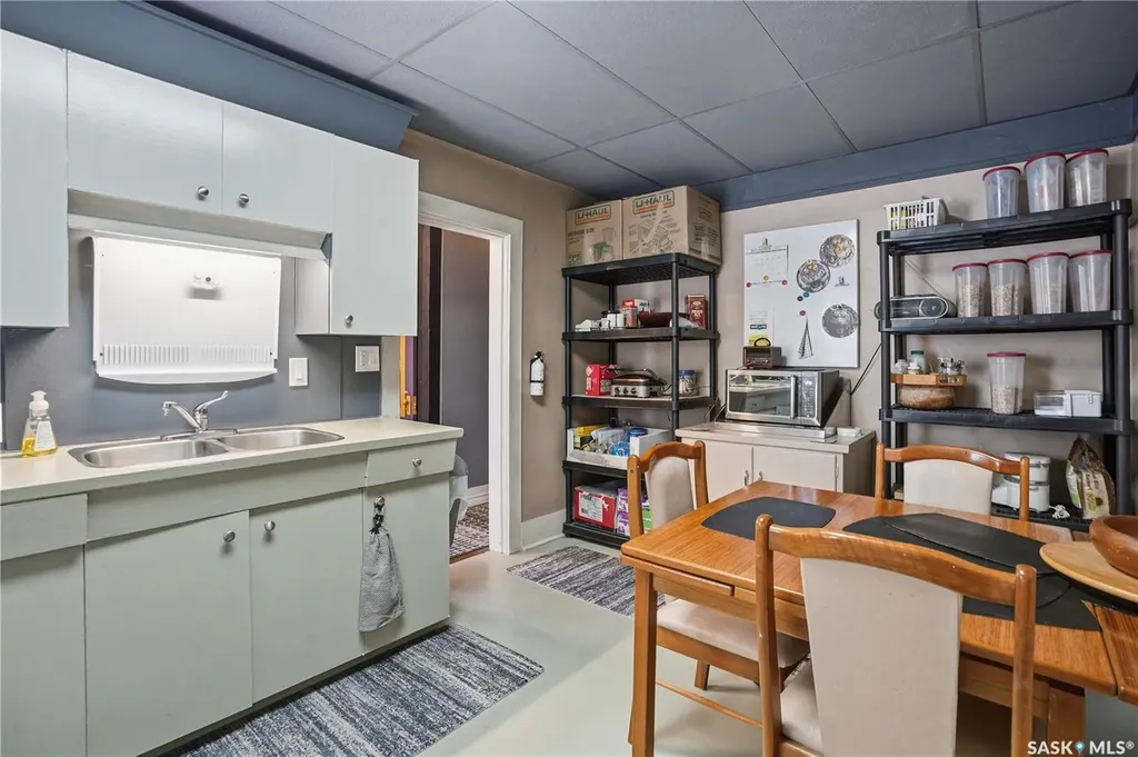 418 Main Street Gravelbourg SK S0H 1X0