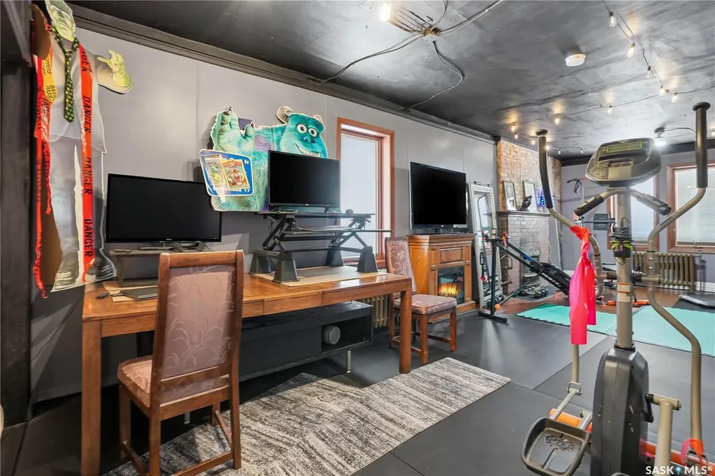 418 Main Street Gravelbourg SK S0H 1X0