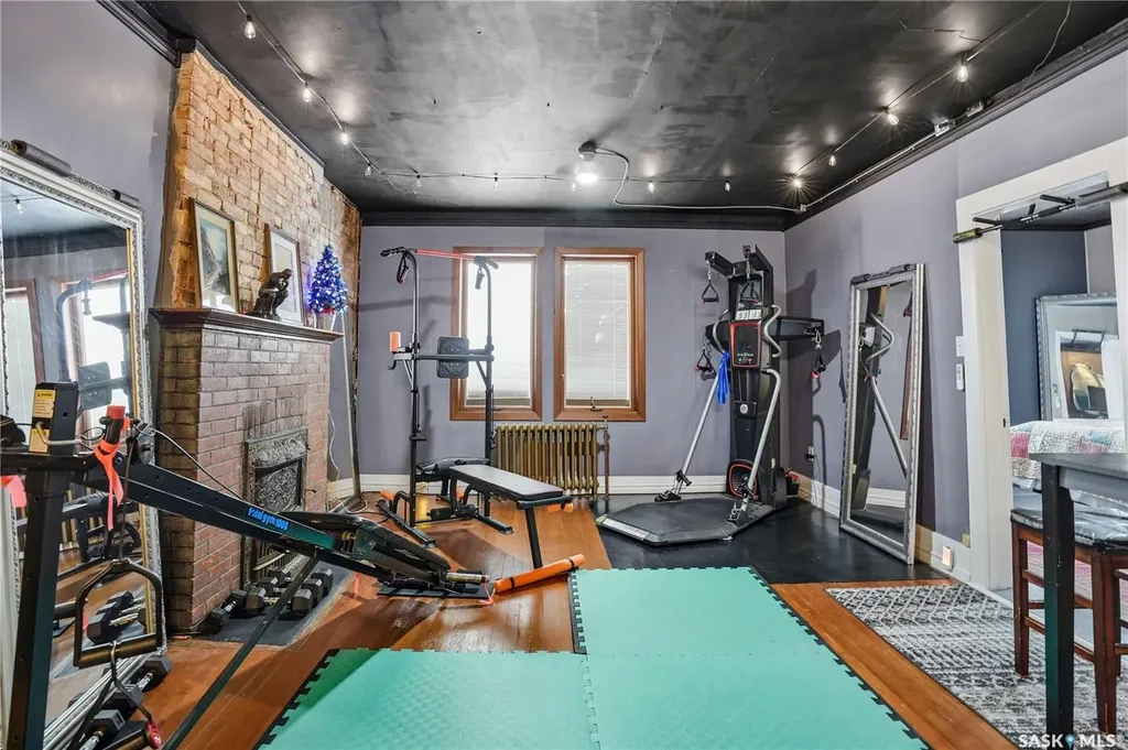 418 Main Street Gravelbourg SK S0H 1X0