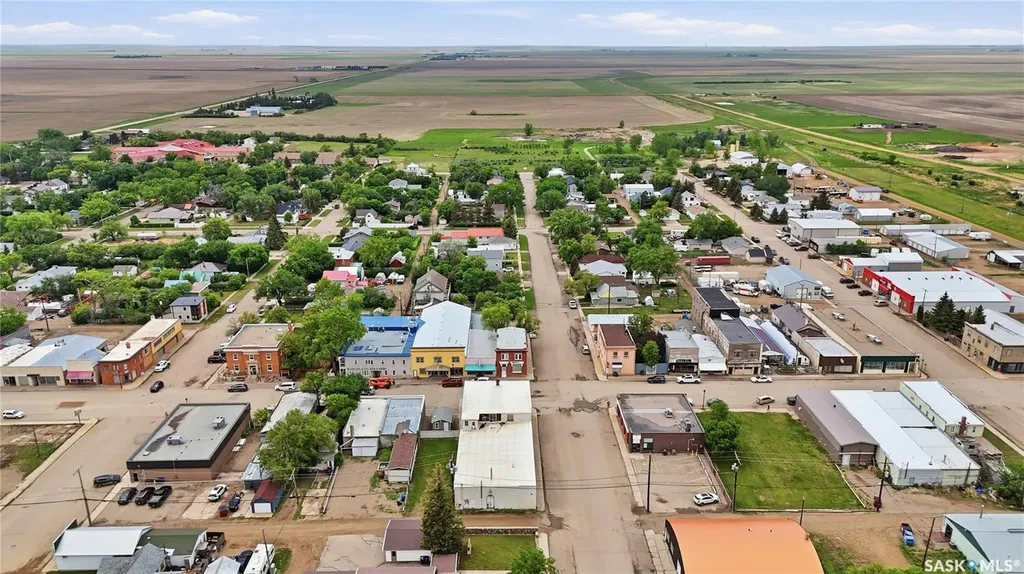 418 Main Street Gravelbourg SK S0H 1X0
