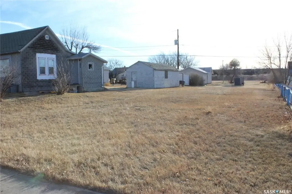 274 2nd Avenue E Shaunavon SK S0N 2M0