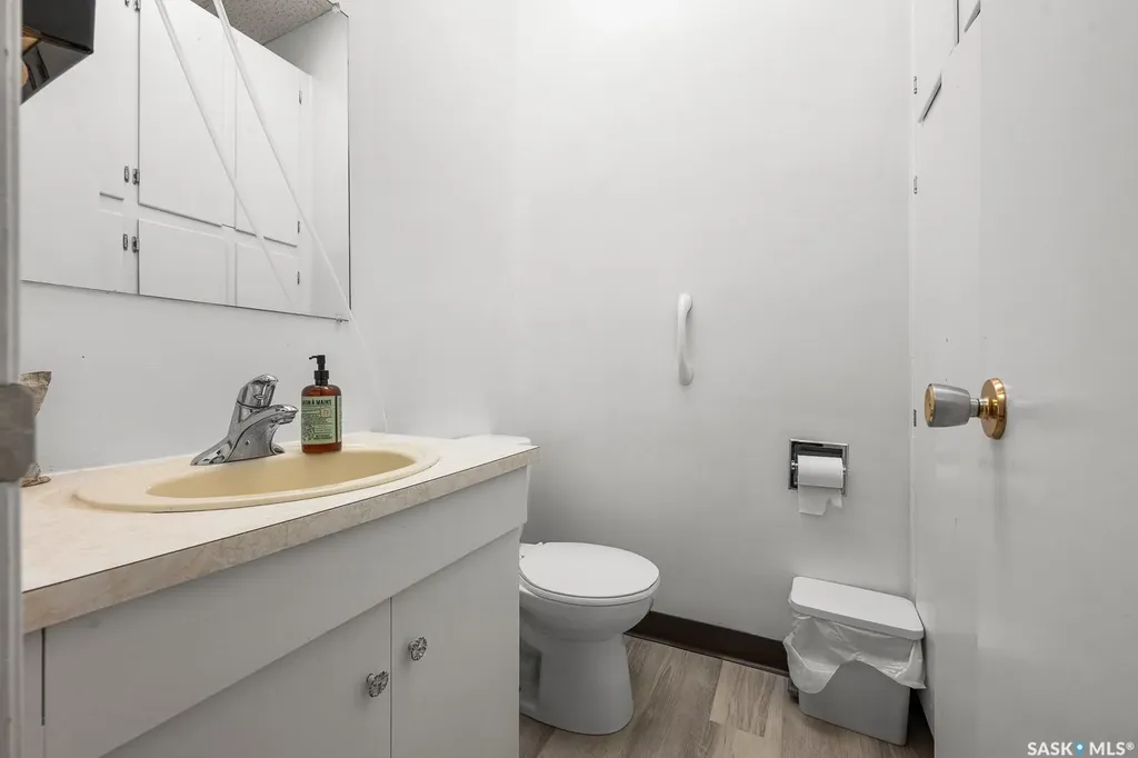 1840 Rose Street Regina SK S4P 0J2