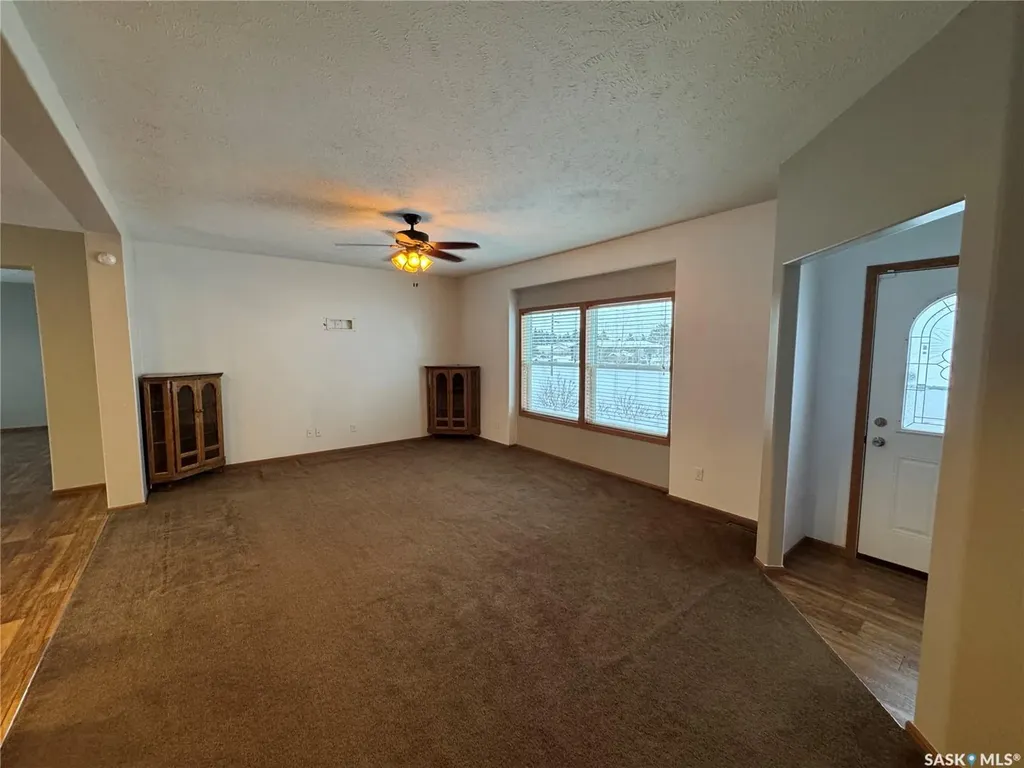 528 Duke Street Imperial SK S0G 2J0