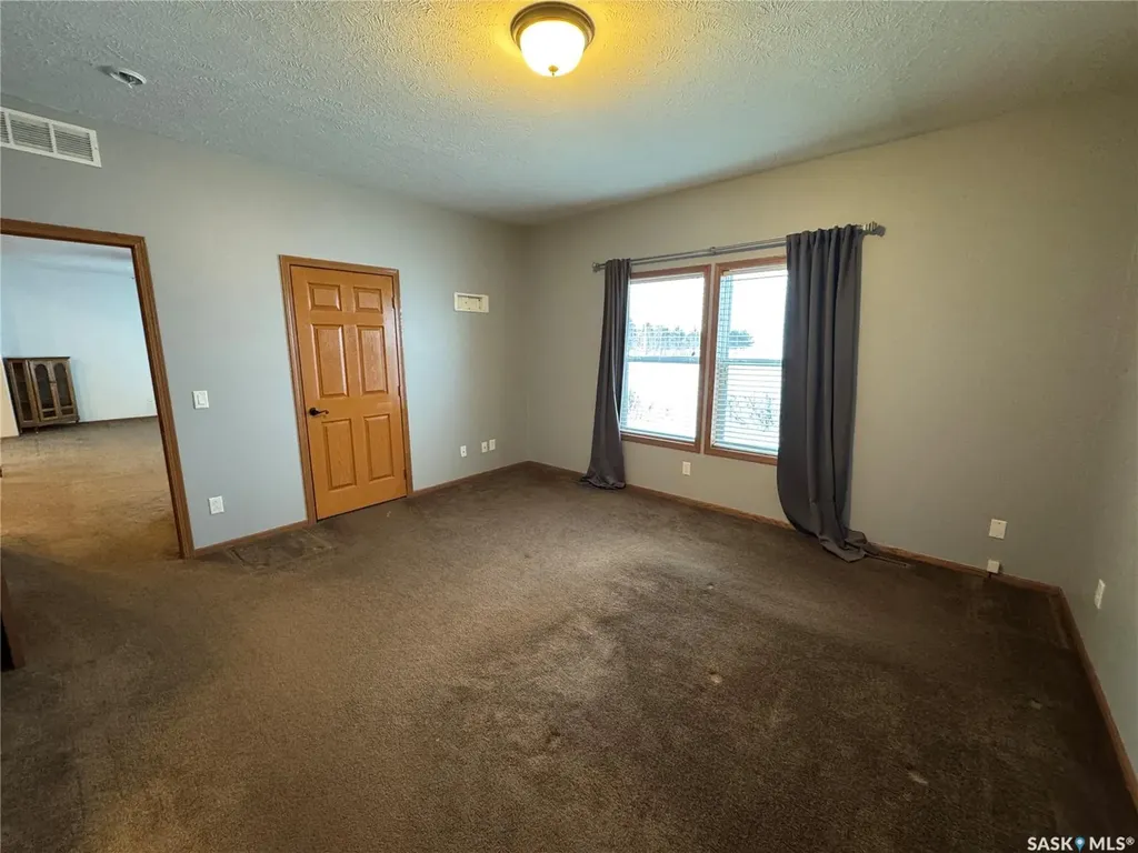 528 Duke Street Imperial SK S0G 2J0