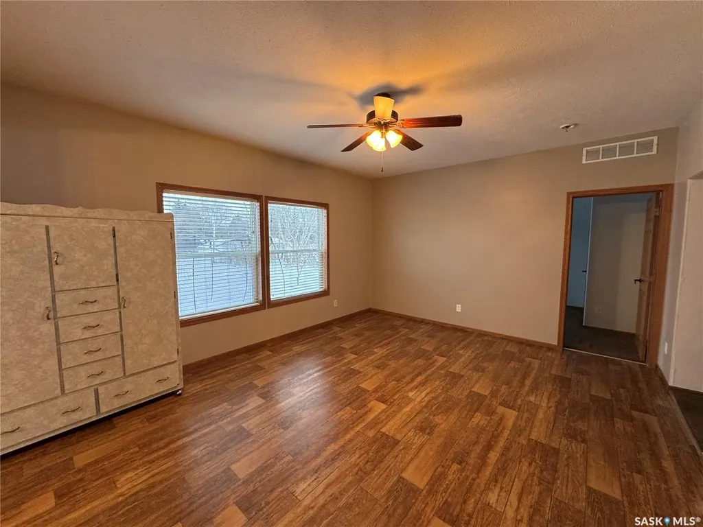 528 Duke Street Imperial SK S0G 2J0