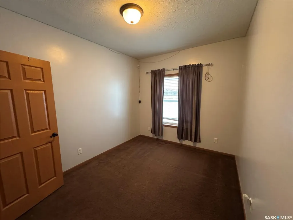 528 Duke Street Imperial SK S0G 2J0