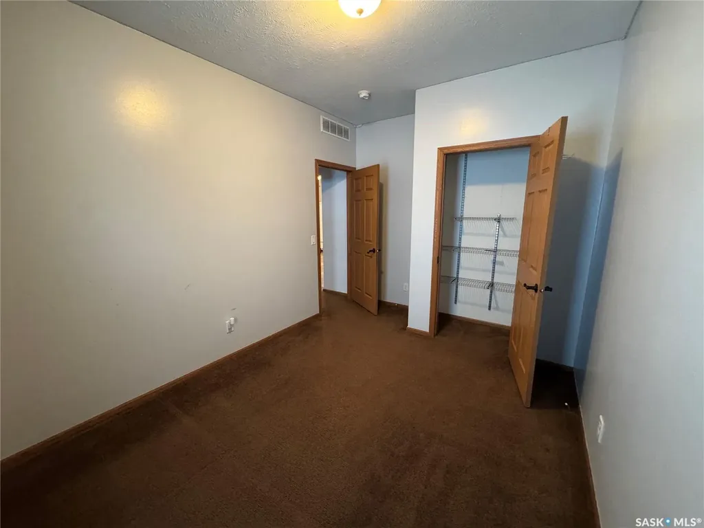 528 Duke Street Imperial SK S0G 2J0