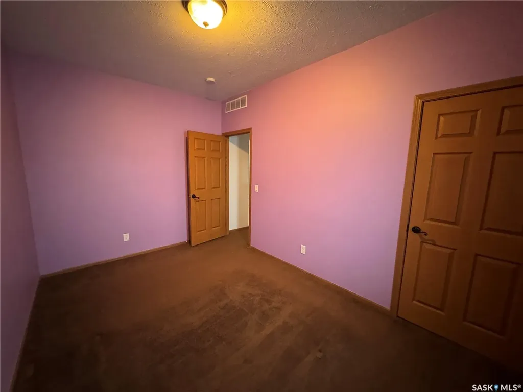 528 Duke Street Imperial SK S0G 2J0