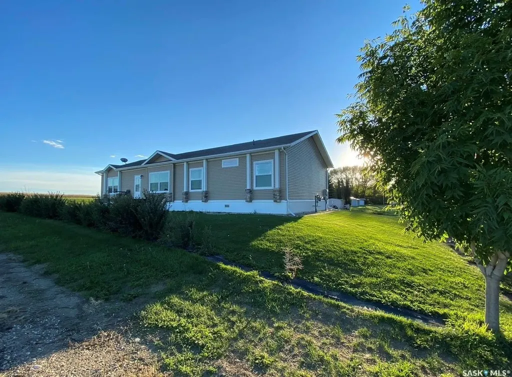 528 Duke Street Imperial SK S0G 2J0