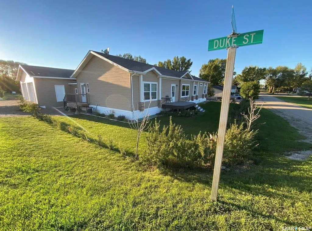 528 Duke Street Imperial SK S0G 2J0