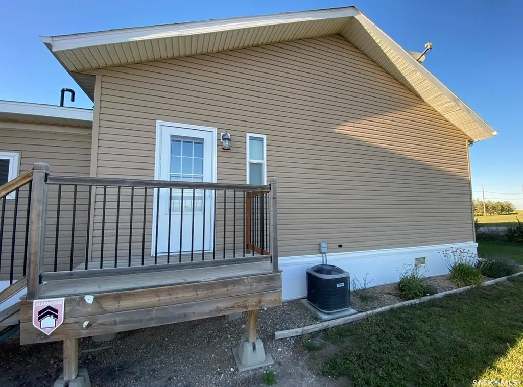 528 Duke Street Imperial SK S0G 2J0
