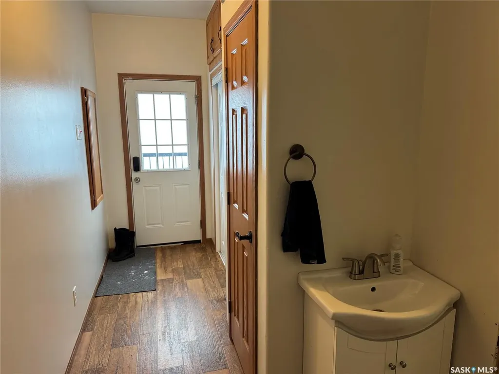 528 Duke Street Imperial SK S0G 2J0