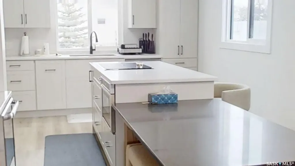 4 Churchill Place Kindersley SK S0L 1S0