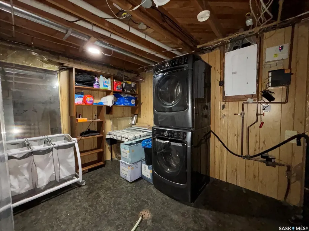 4 Churchill Place Kindersley SK S0L 1S0