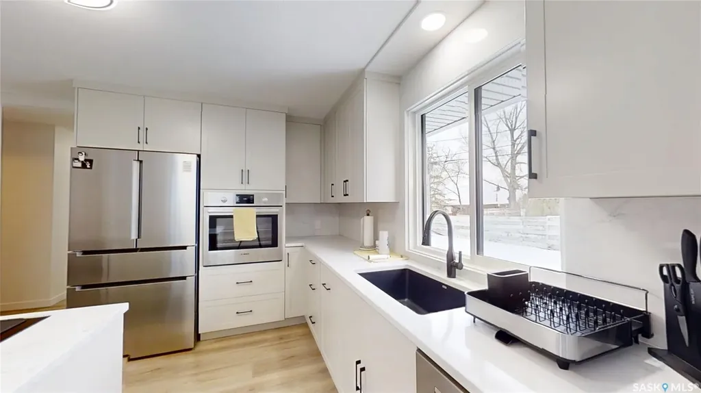 4 Churchill Place Kindersley SK S0L 1S0