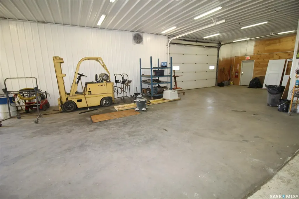 102 5th Avenue W Battleford SK S0M 0E0