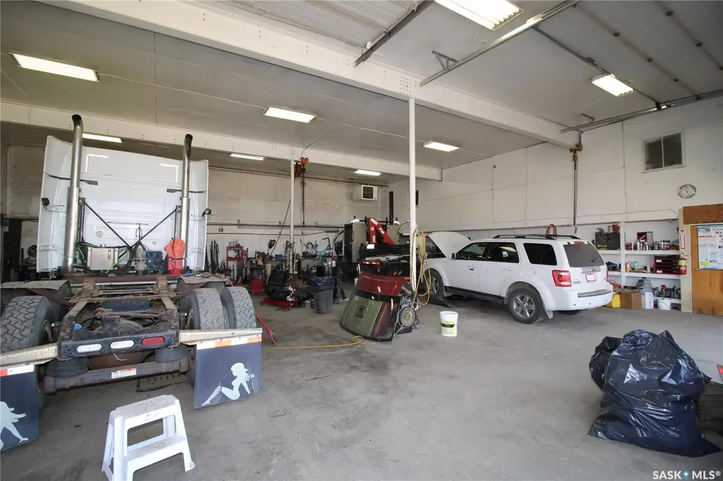 102 5th Avenue W Battleford SK S0M 0E0