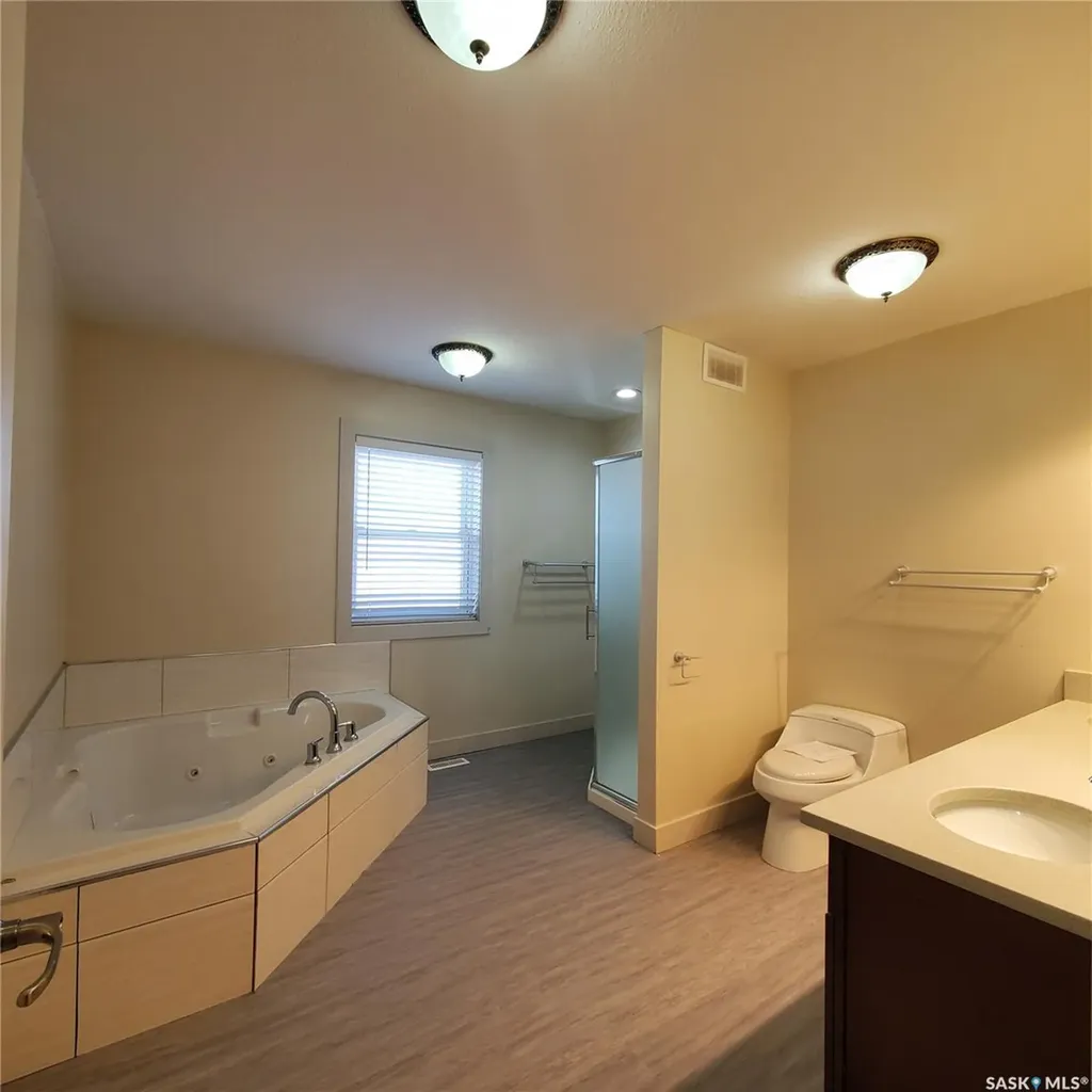 1703 Patrick Crescent Saskatoon SK S7W 0G1