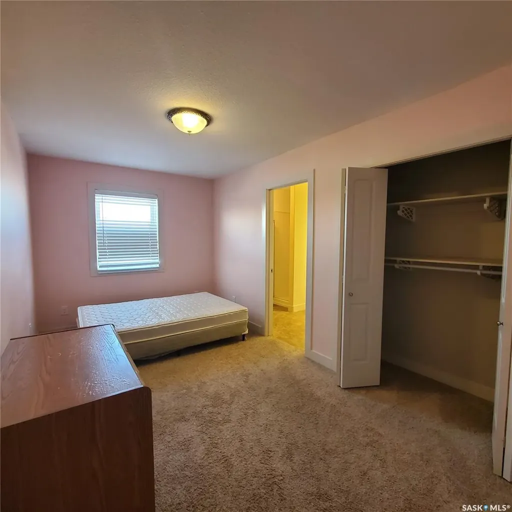 1703 Patrick Crescent Saskatoon SK S7W 0G1