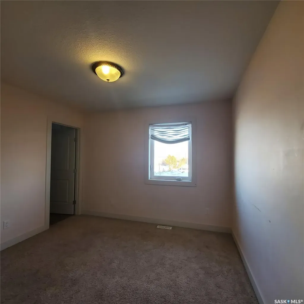 1703 Patrick Crescent Saskatoon SK S7W 0G1