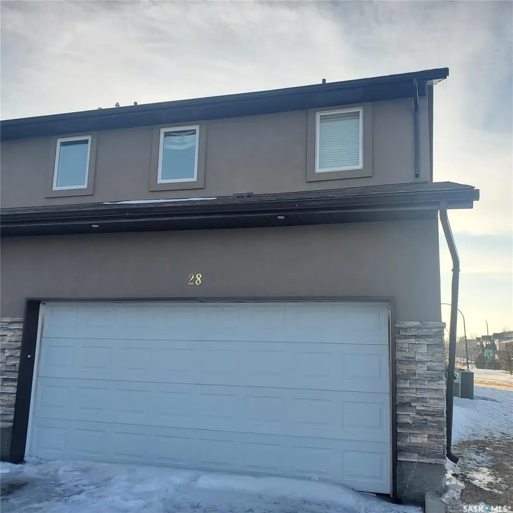 1703 Patrick Crescent Saskatoon SK S7W 0G1