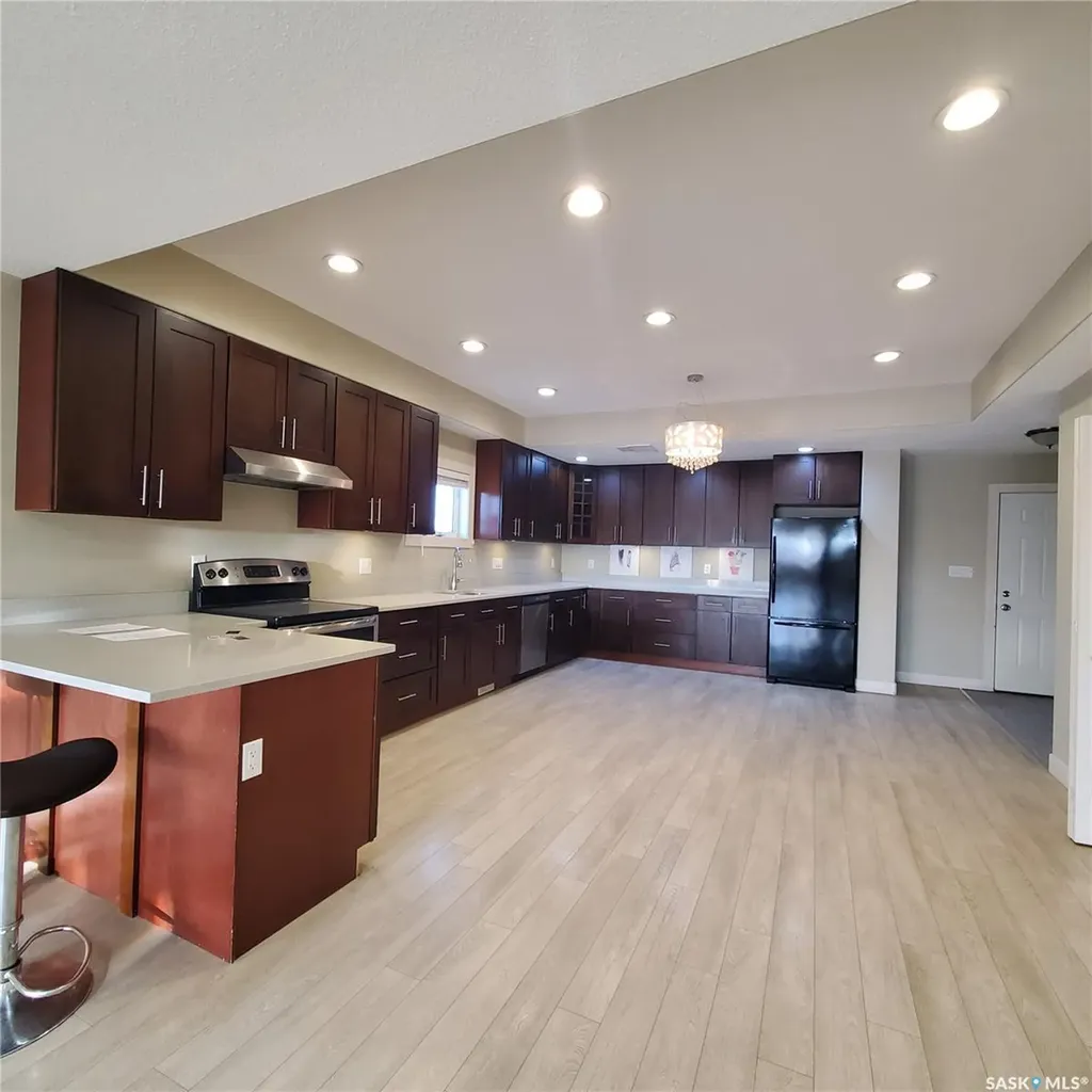 1703 Patrick Crescent Saskatoon SK S7W 0G1