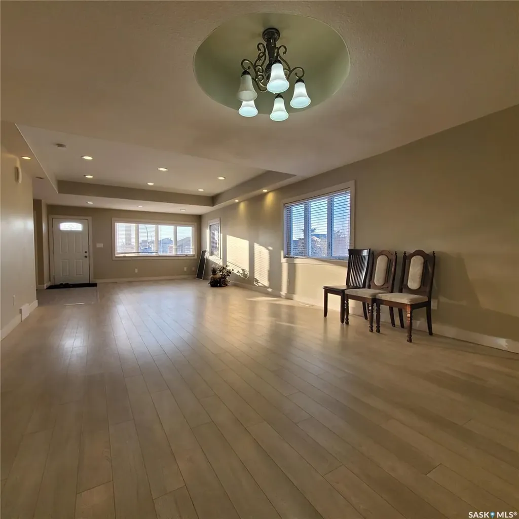 1703 Patrick Crescent Saskatoon SK S7W 0G1