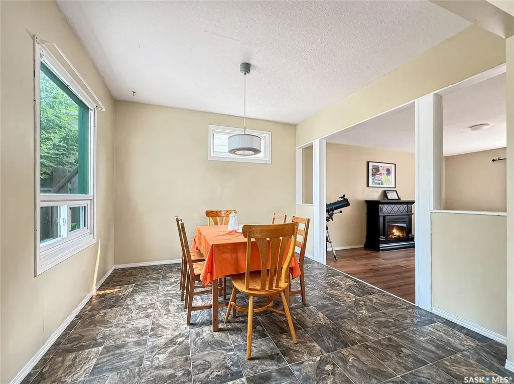 1472 99th Street North Battleford SK S9A 0R1