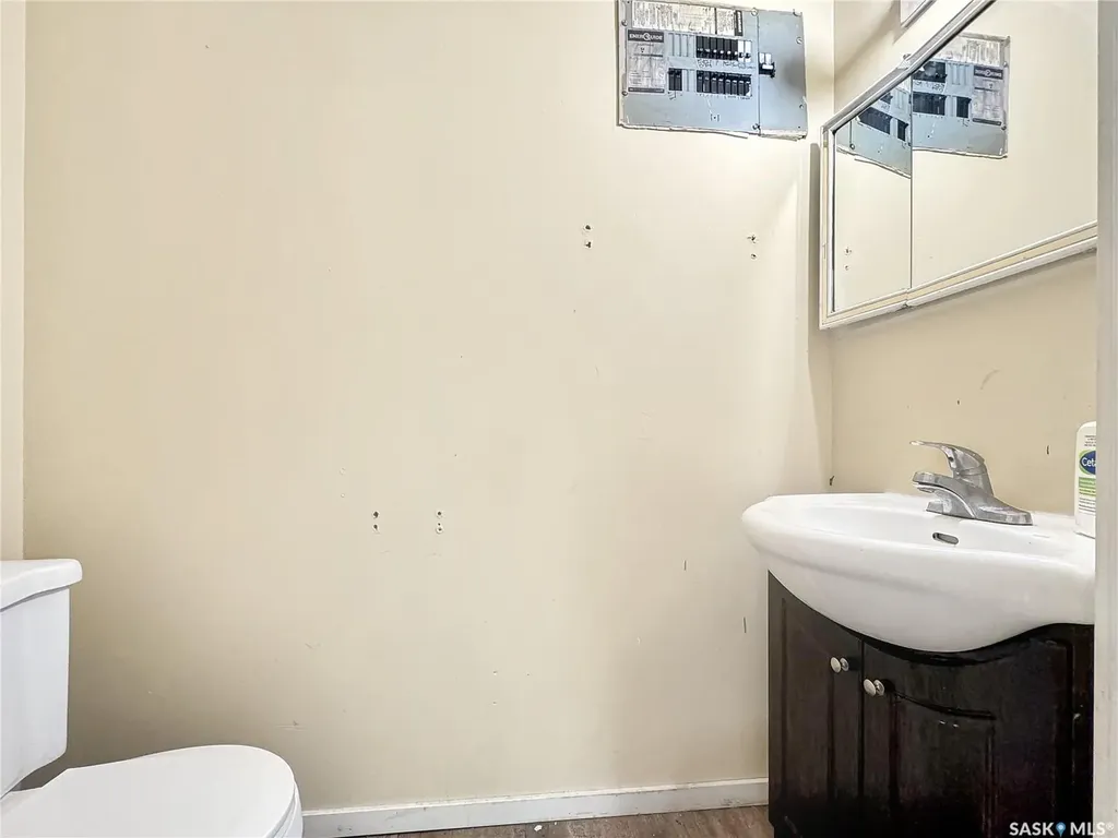 1472 99th Street North Battleford SK S9A 0R1