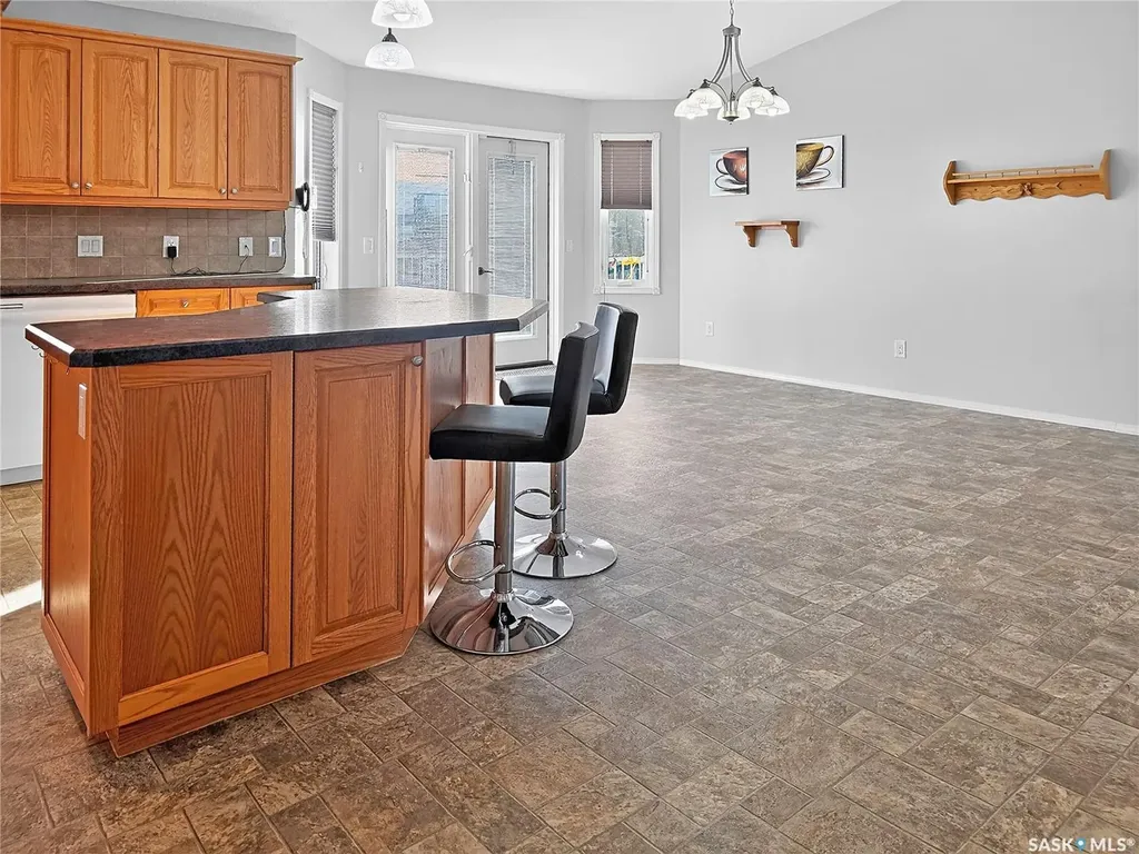 105 Nelson Avenue Kipling SK S0G 2S0